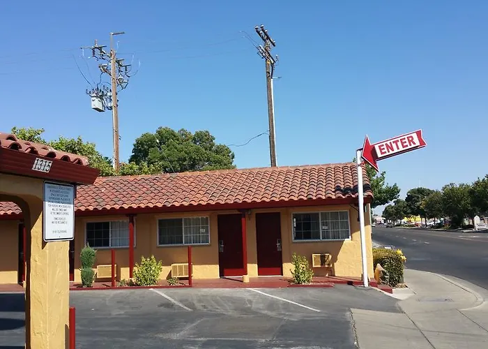 Slumber Motel
