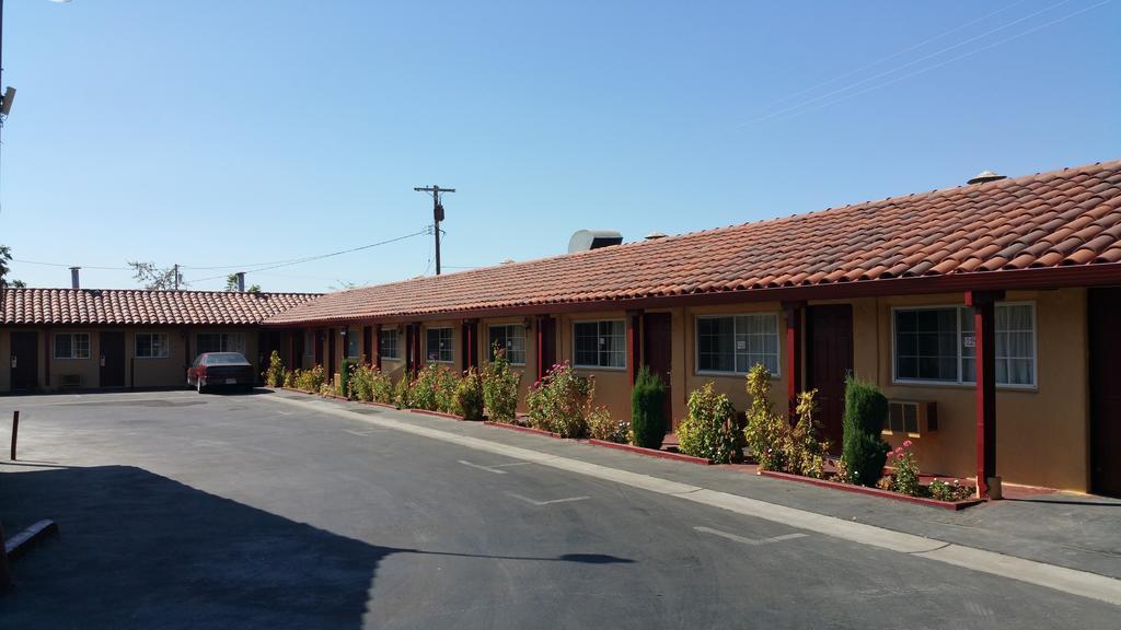 Slumber Motel 2*